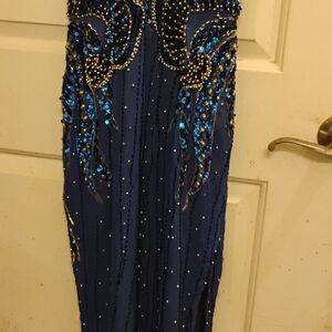 PAGEANT/PROM CUSTOM SHOMAX BLUE SEQUIN EVENING GOWN
